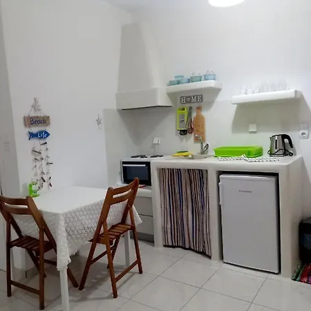 Marianna Studios Guest house *